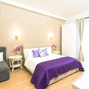 לינה וארוחת בוקר Bq House Milizie Luxury ***